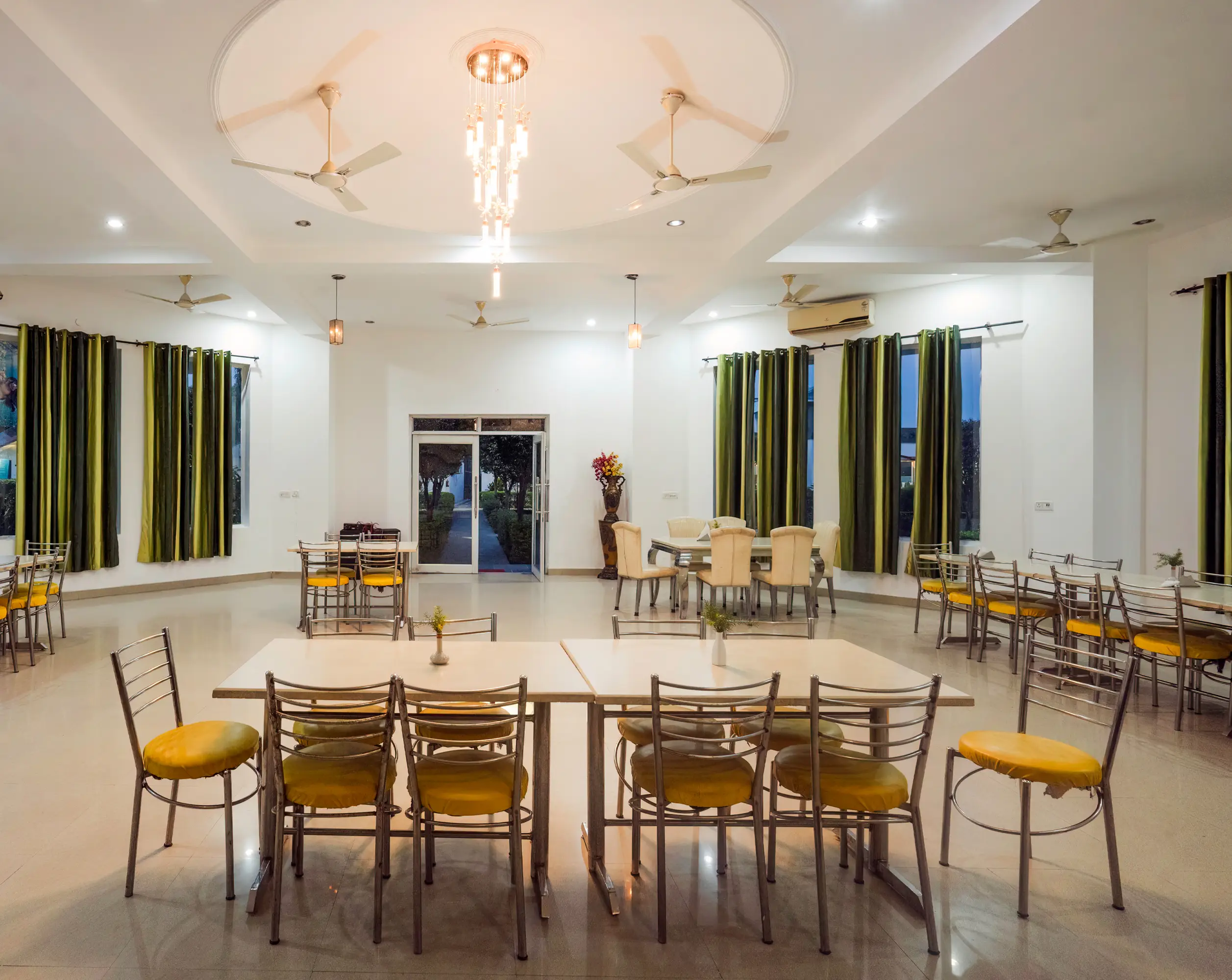 Signature Dining